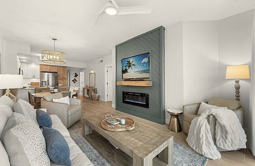 Miramar Beach Condo | GULF FRONT | Remodeled, Upscale 2 King Suites+Private Full BR | Beach Chair Svc!