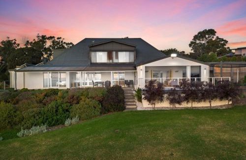 Normanville House | Gulf View Retreat - 11 Hewett Close