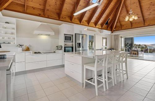 Normanville House | Gulf View Retreat - 11 Hewett Close
