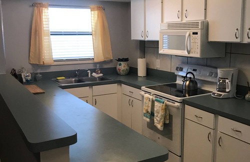 Navarre Beach Condo | Gulf views ! Chair and umbrella service included March -October