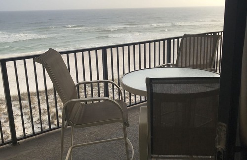 Navarre Beach Condo | Gulf views ! Chair and umbrella service included March -October