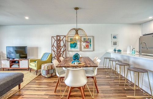 Inlet Beach House | Gulf Views! Only 30 Seconds to the beach Modern Amenities Meets Vintage Charm