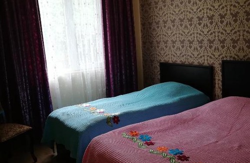Sarpi House | Gulnazi Andria