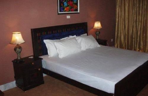 Gulshan-e-Iqbal Hotel | Gulshan Family Couple Guest House Hotel Gulshan-e-iqbal