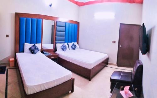 Gulshan-e-Iqbal Hotel | GULSHAN PALACE Near Agha Khan Hospital Expo Center Airport