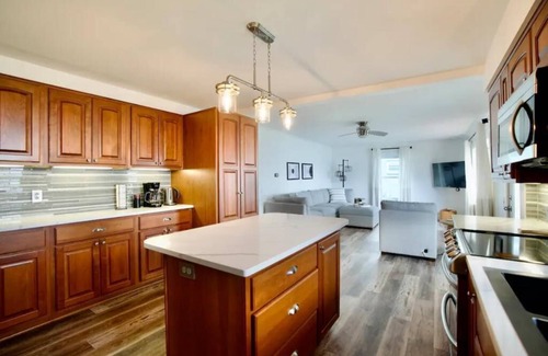 Shelbyville House | Gun Lake Serenity
