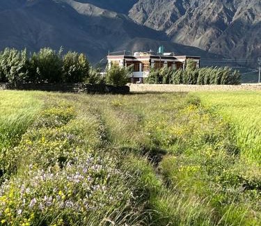 Kargil House | Guru view Home stay