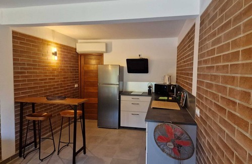 Beau Soleil Apartment | Guyana's brick studio