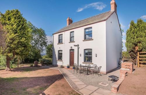 Llanfihangel Tal-y-llyn House | Gwrlodde