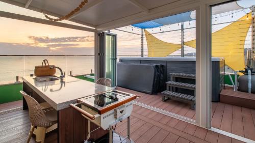 Gyeongju House | Gyeongju Luna Piena Poolvilla