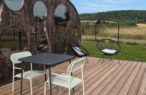 Vignot Cabin | Hébergement Insolite Dans L'esprit Tinyhouse: la Tiny Bulle Pour Deux Personnes