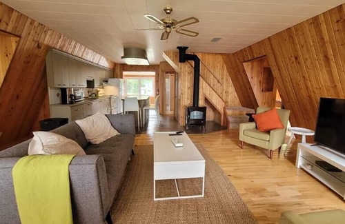 St. Felicien Ski Chalet | Hôtel à la maison - Chalet le Jeannot, vue et lac