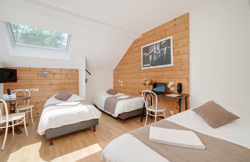 Moncel-les-Luneville Hotel | Hôtel Acacia Nancy Sud Lunéville