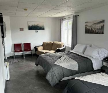 St. Felicien Hotel | Hôtel Auberge St-Félicien