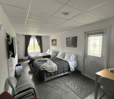 St. Felicien Hotel | Hôtel Auberge St-Félicien