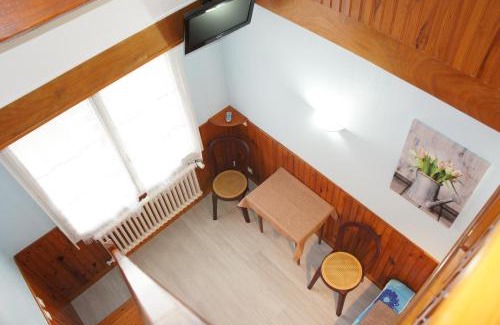 Germigny-des-Pres Hotel | Hôtel de la Place