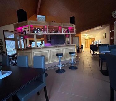 Vouvry Hotel | Hôtel EDIROL