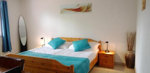 Courcelon Bed & Breakfast | Hôtel-Gîte rural à 3 km de Delémont