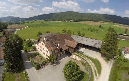 Courcelon Bed & Breakfast | Hôtel-Gîte rural à 3 km de Delémont