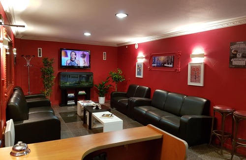 Saint-Pierre-de-Chandieu Hotel | Hôtel Holiday Lyon Est