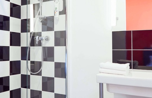 Noailles Hotel | Hôtel Ibis Styles Marseille Vieux Port