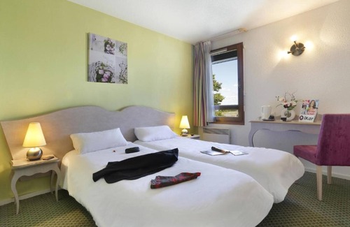 Saint-Gervais-la-Foret Hotel | Hôtel Ikar - Fast Hotel Blois