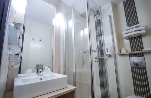 Valframbert Hotel | Hôtel Inn Design Alencon Resto Novo