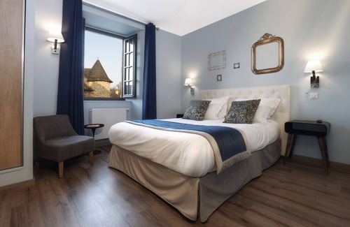 Uzerche Hotel | Hôtel Joyet de Maubec