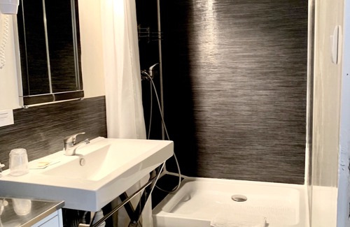 Saint-Desirat Hotel | Hôtel La Désirade