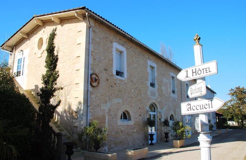 Eyrans Hotel | Hôtel La Tour Perrier