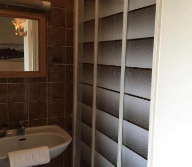 Ploubazlanec Hotel | Hôtel Les Agapanthes-Logis Hôtel