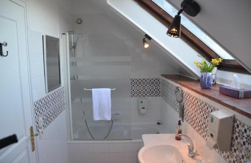 Saint-Fargeau Hotel | Hôtel les Grands Chênes