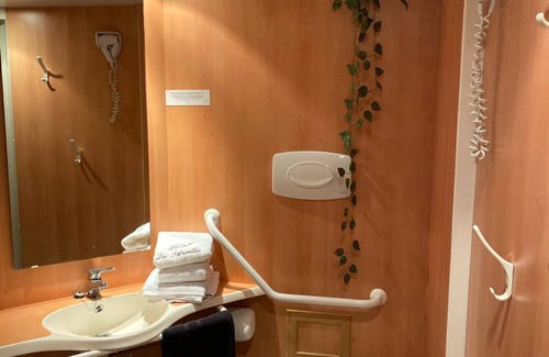 Avesnelles Hotel | Hôtel Les Paturelles