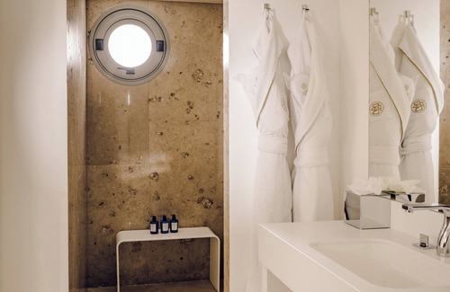 Cassis Hotel | Hôtel Les Roches Blanches
