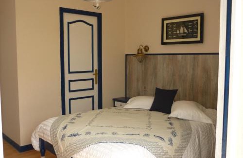 Ploufragan Hotel | Hôtel Les Voisins Beaucemaine