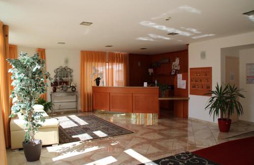 Lourdes Hotel | Hôtel Lutetia
