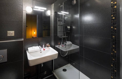 Saint-Jacques-de-la-Lande Hotel | Hôtel Ortega Rennes St Jacques Aéroport