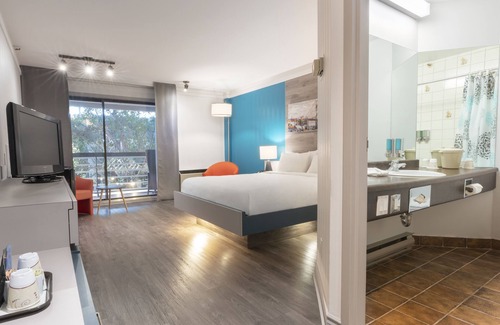 Ste. Foy Hotel | Hôtel Québec Inn par JARO