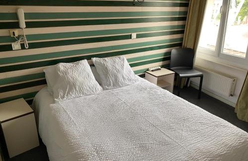Verdun-sur-le-Doubs Hotel | Hôtel-restaurant Les Trois Maures