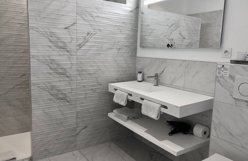 Ascq House | Hôtelya - Lille - Villeneuve d'Ascq