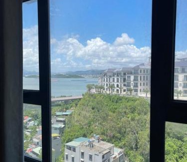 Bai Chay House | Hồng Vinh Motel