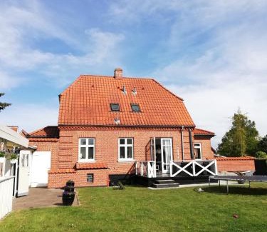 Naesby Apartment | H. C. Lumbyes Vej - kælderlejlighed