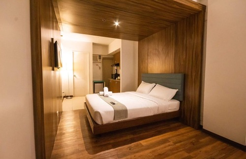 Bagong Pag-asa Hotel | H plus Hotel powered by Cocotel