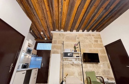 Marais Apartment | H2 Marais Flat ground floor Wheelchair