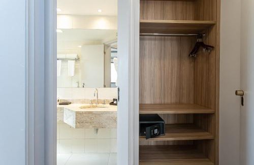 Cerqueira Cesar Hotel | H4 La Residence Paulista