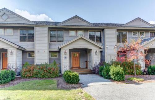 Bretton Woods Villa | H4 Ski Slope Views! Bretton Woods condo with easy access to Mt Washington, Skiing, White Mountains!