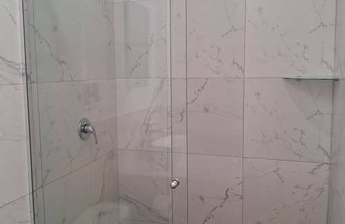 Canoas Hotel | Hab24 Hotel Frente al mar Ideal Para Disfrutar del sol y Descansar con Wifi y AC