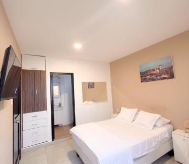Bahia de la Academia Apartment | Habitación con terraza