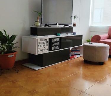 Usaquen House | Habitación privada en Apt compartido cedritos