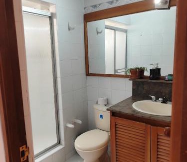 Usaquen House | Habitación privada en Apt compartido cedritos